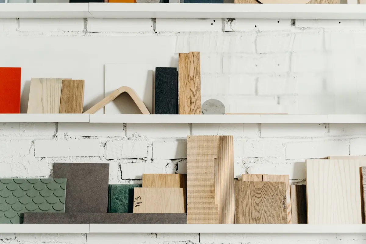 Pine vs Oak vs Ash: Choosing the Best Wood for UK Furniture Projects